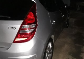 Hyundai i30 1.6 AT 2009 - Cần bán nhanh 1 xe Hyundai i30 nhập khẩu nguyên chiếc, xe rất hoàn hảo