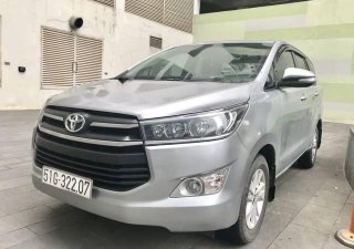 Toyota Innova 2017 - Cần bán xe Toyota Innova đời 2017, màu bạc, giá tốt