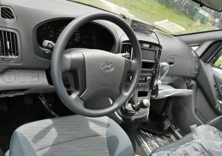 Hyundai Starex   2018 - Bán xe Hyundai Starex năm 2018, màu trắng, giá tốt