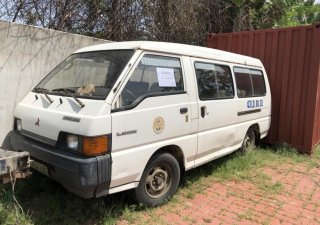Mitsubishi L300 1993 - Bán Mitsubishi L300 sản xuất 1993, màu trắng, xe nhập