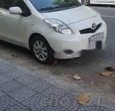 Toyota Yaris   2011 - Bán Toyota Yaris năm sản xuất 2011, màu trắng số tự động giá cạnh tranh