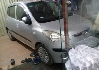 Hyundai i10 2009 - Cần bán Hyundai i10 sản xuất 2009, màu bạc, nhập khẩu nguyên chiếc