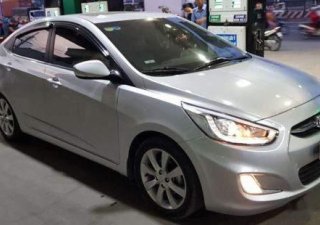 Hyundai Accent AT 2015 - Bán Hyundai Accent AT đời 2015, màu bạc, giá chỉ 510 triệu