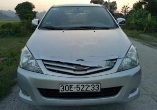 Toyota Innova G 2010 - Cần bán xe Toyota Innova G đời 2010, màu bạc xe gia đình, 385 triệu