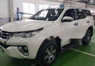 Toyota Fortuner 2017 - Bán xe Toyota Fortuner năm 2017, màu trắng, xe nhập, giá tốt