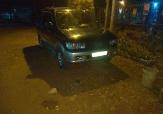 Isuzu Hi lander   2004 - Gia đình bán xe Isuzu Hi lander 2004, màu đen