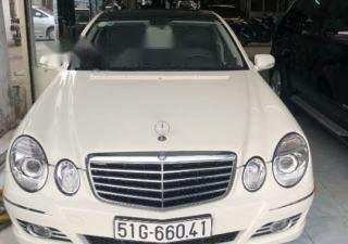 Mercedes-Benz E class E350  2006 - Bán ô tô Mercedes E350 sản xuất năm 2006, màu trắng, xe nhập, giá 590tr