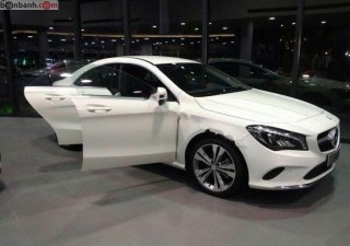 Mercedes-Benz CLA class CLA 200 Facelift 2018 - Bán ô tô Mercedes CLA 200 Facelift sản xuất 2018, màu trắng, xe nhập