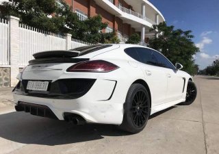 Porsche Panamera 2010 - Cần bán lại xe Porsche Panamera đời 2010, màu trắng, nhập khẩu nguyên chiếc số tự động