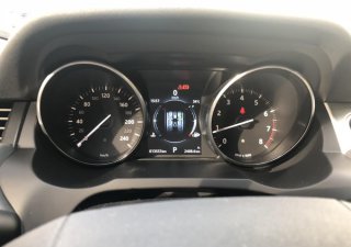 LandRover Evoque 2017 - Cần bán LandRover Evoque 2017, màu trắng, bảo hành, xe chạy 2462 km, đèn mới