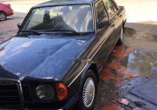 Mercedes-Benz 190 2.0 1990 - Cần bán Mercedes 2.0 đời 1990, màu xám, nhập khẩu