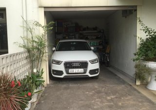 Audi Q3 2014 - Cần bán Audi Q3 sản xuất năm 2014, màu trắng, xe nhập chính chủ