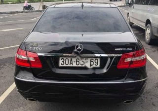 Mercedes-Benz E class E300 2009 - Bán xe Mercedes E300 sản xuất năm 2009, màu đen chính chủ, giá tốt