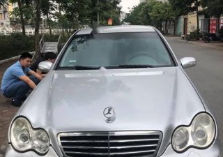 Mercedes-Benz C class C280 Avantgarde 2005 - Cần bán lại xe Mercedes C280 Avantgarde đời 2005, màu bạc như mới 