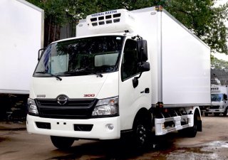 Hino 300 Series 2017 - Xe tải Hino đông lạnh tải trọng 3.5 tấn