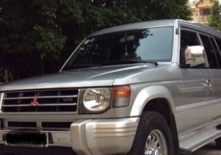 Mitsubishi Pajero 3.0 V6 2003 - Cần bán xe Mitsubishi Pajero 3.0 V6 sản xuất năm 2003 như mới, giá 235tr