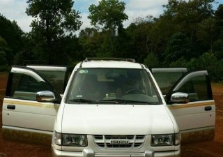 Isuzu Hi lander   2003 - Cần bán gấp Isuzu Hi lander đời 2003, màu trắng, xe nhập, xe gia đình giá cạnh tranh