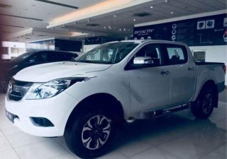 Mazda BT 50 2018 - Bán Mazda BT 50 năm sản xuất 2018, màu bạc, 829tr