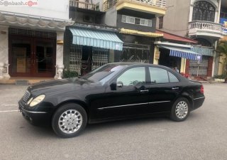Mercedes-Benz E class E240 2003 - Bán Mercedes E240 sản xuất năm 2003, màu đen xe gia đình, giá tốt