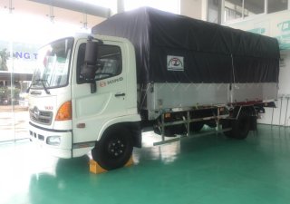 Hino 500 Series 2017 - Bán xe tải mui bạt Hino 6 tấn thùng dài 5,6m đời 2017, màu trắng giá mềm