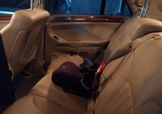 Mercedes-Benz ML Class ML350 2006 - Cần bán lại xe Mercedes ML350 năm 2006, màu đen, xe nhập 
