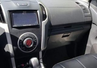 Isuzu Dmax 2017 - Bán Isuzu Dmax đời 2017, màu bạc, nhập khẩu