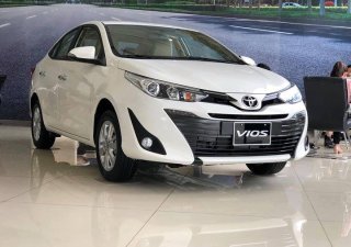 Toyota Vios 2018 - Bán xe Toyota Vios năm sản xuất 2018, màu trắng, giá chỉ 530 triệu