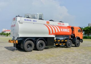 CMC VB750 2016 - Xe bồn xăng dầu Kamaz 6540 Long (8x4) 23 khối