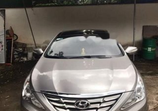Hyundai Sonata AT 2010 - Cần bán xe cũ Hyundai Sonata AT đời 2010, màu xám, giá tốt