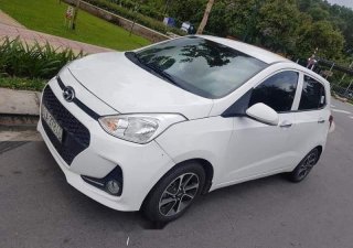 Hyundai Grand i10   2017 - Bán ô tô Hyundai Grand i10 năm sản xuất 2017, màu trắng, xe đẹp long lanh