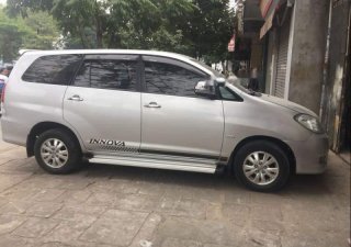 Toyota Innova 2009 - Bán Toyota Innova năm sản xuất 2009, màu bạc chính chủ 