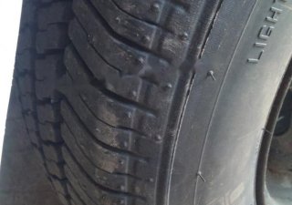 Xe tải 500kg - dưới 1 tấn   650kg 2009 - Cần bán xe tải 650kg đời 2009, màu trắng chính chủ, giá chỉ 65 triệu