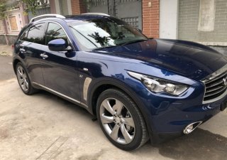 Infiniti QX70 3.7Sport 2016 - Cần rao bán chiếc Infiniti QX70 đời 2016, màu xanh 3.7 Sport