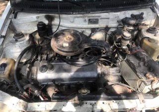 Daihatsu Charade 1993 - Cần bán xe Daihatsu Charade năm 1993, màu trắng, nhập khẩu còn mới