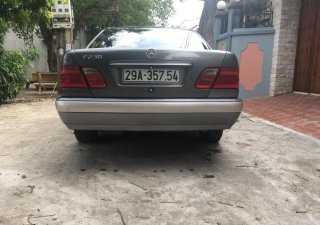 Mercedes-Benz E class E230 2000 - Bán xe Mercedes E230, đời 2000, xe nguyên bản