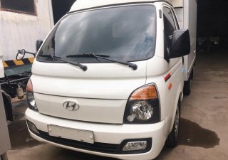 Hyundai Porter 2017 - Bán Hyundai Porter 2 đời 2017, màu trắng, nhập khẩu