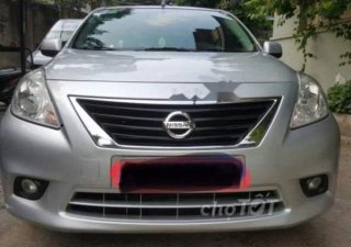 Nissan Sunny  XL 2014 - Bán xe Nissan Sunny XL bản đủ, hai dàn điều hòa, xe chạy rất ít nên nội thất thân vỏ như mới