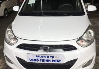 Hyundai i10  MT 2013 - Cần bán gấp Hyundai i10 MT năm 2013, màu trắng, nhập khẩu, nội ngoại thất máy móc ổn hết