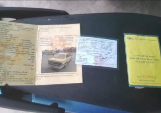 Mazda 323 1992 - Bán Mazda 323 đời 1992, màu trắng, nhập khẩu, giá 29.5tr