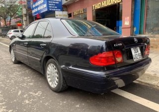 Mercedes-Benz E class E240 1998 - Bán Mercedes E240 đời 1998, 135 triệu