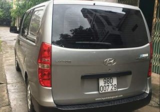 Hyundai Grand Starex   2015 - Cần bán Hyundai Grand Starex 2015, màu bạc, xe gia đình