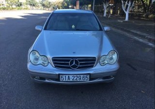 Mercedes-Benz C class 2004 - Bán ô tô Mercedes đời 2004, màu bạc, nhập khẩu nguyên chiếc