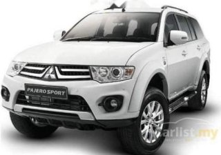 Mitsubishi Pajero Sport 2016 - Bán Mitsubishi Pajero Sport năm sản xuất 2016, màu trắng, nhập khẩu nguyên chiếc chính chủ, 715tr