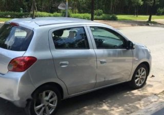 Mitsubishi Mirage 2015 - Cần bán gấp Mitsubishi Mirage đời 2015, màu bạc, giá chỉ 275 triệu