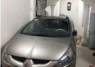 Mitsubishi Grandis   2008 - Bán xe Mitsubishi Grandis màu vàng cát, Sx tháng 12 năm 2008, đăng ký tên tư nhân