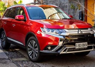 Mitsubishi Outlander 2.0 CVT 2018 - Bán Mitsubishi Outlander sản xuất năm 2018, màu đỏ, nhập khẩu nguyên chiếc