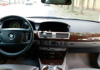 BMW 7 Series 750Li 2006 - Cần bán lại xe BMW 7 Series 750Li sản xuất năm 2006, màu bạc, nhập khẩu nguyên chiếc, 740 triệu