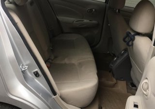 Nissan Sunny XL 2014 - Bán xe Nissan Sunny XL bản đủ hai dàn điều hòa, xe chạy rất ít nên nội thất thân vỏ như mới