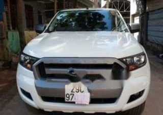 Ford Ranger XLS 2.2L 4x2 MT   2017 - Bán gấp Ford Ranger XLS 2.2L 4x2 MT 2017, màu trắng, mới chạy 7.300km