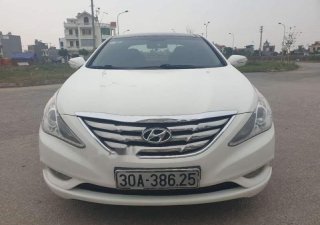 Hyundai Sonata   Y20   2010 - Cần bán lại xe Hyundai Sonata Y20 sản xuất 2010, màu trắng, xe nhập 